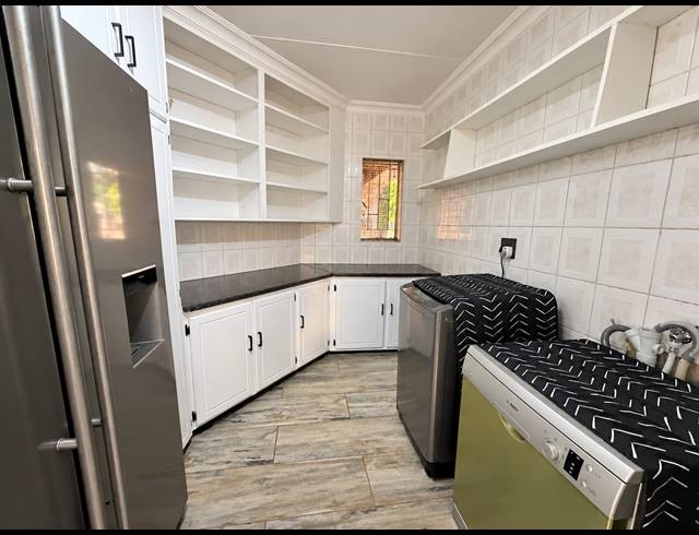 4 BEDROOM HOUSE FOR SALE IN MEYERTON EXT 6